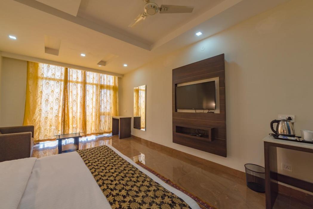 The Gateway Dal Lake Resort, Mcleodganj, Dharamshala ماكليود غانج المظهر الخارجي الصورة